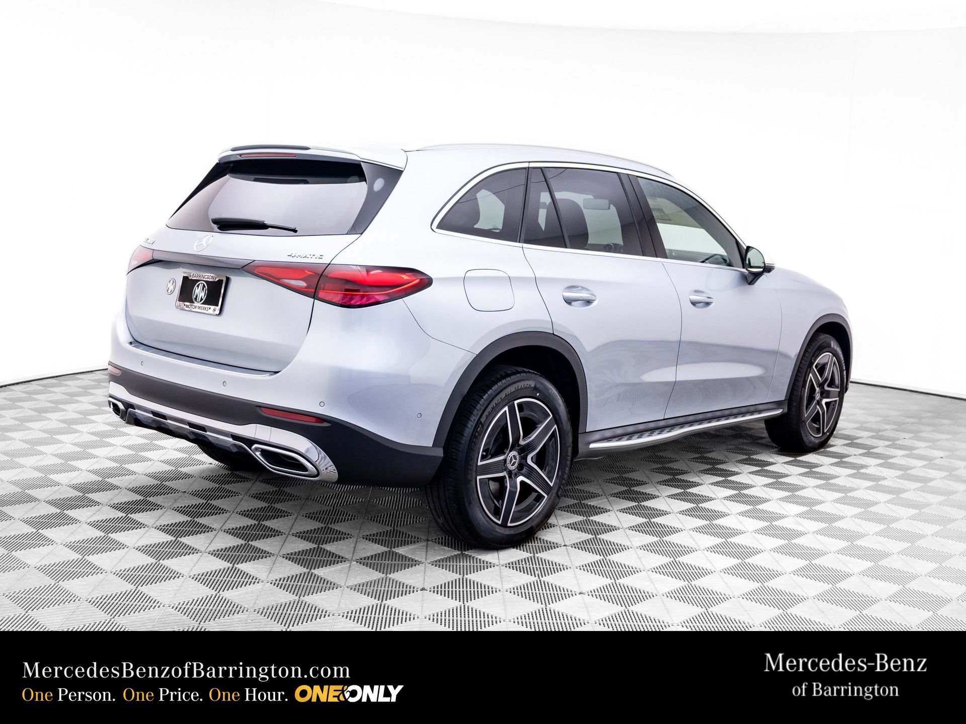 New 2026 Cirrus Silver Metallic Mercedes-Benz GLC 300 image 6