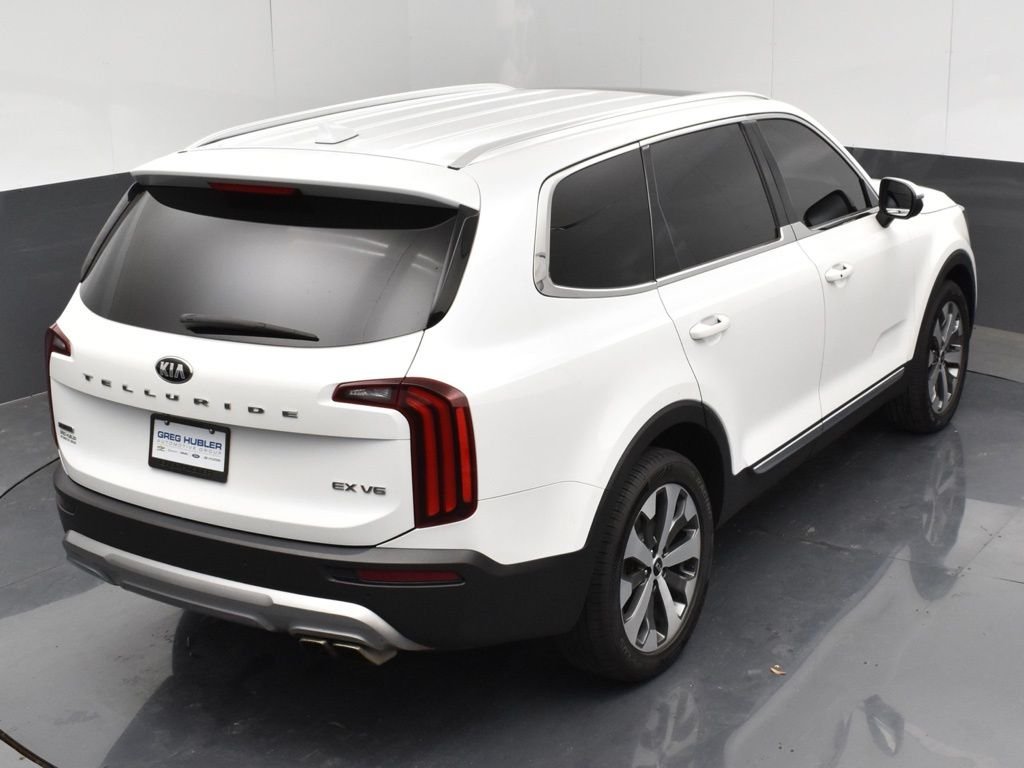Used 2021 White Kia EX image 29