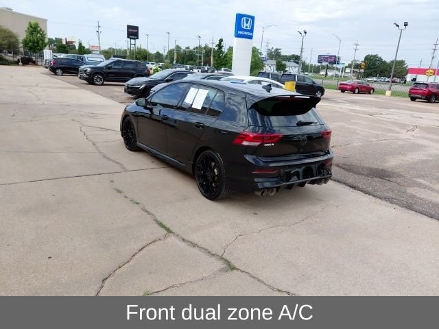 Used 2025  Volkswagen 2.0T image 6