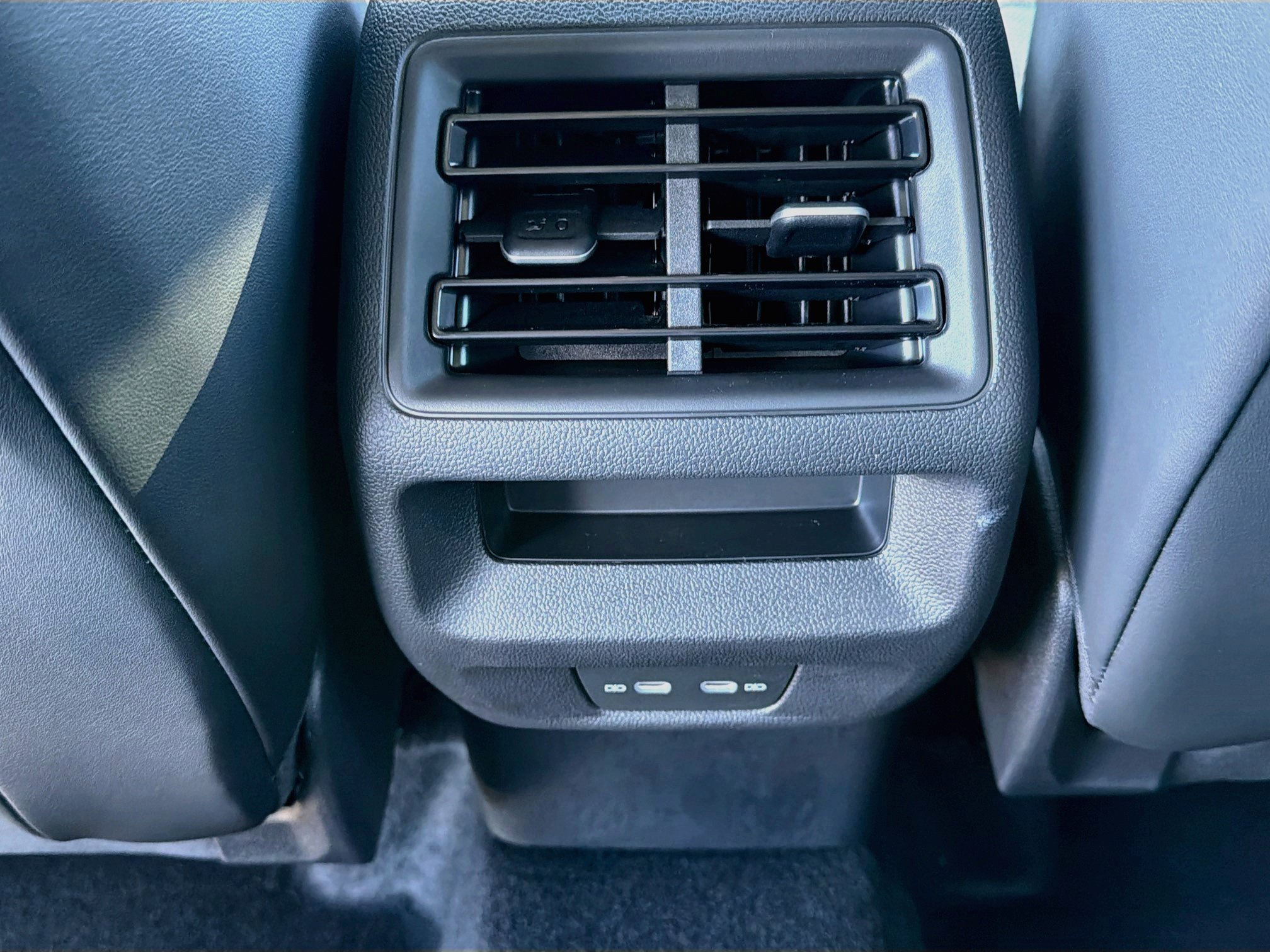 2026 Volkswagen Tiguan SE R-LINE BLACK - Photo 20