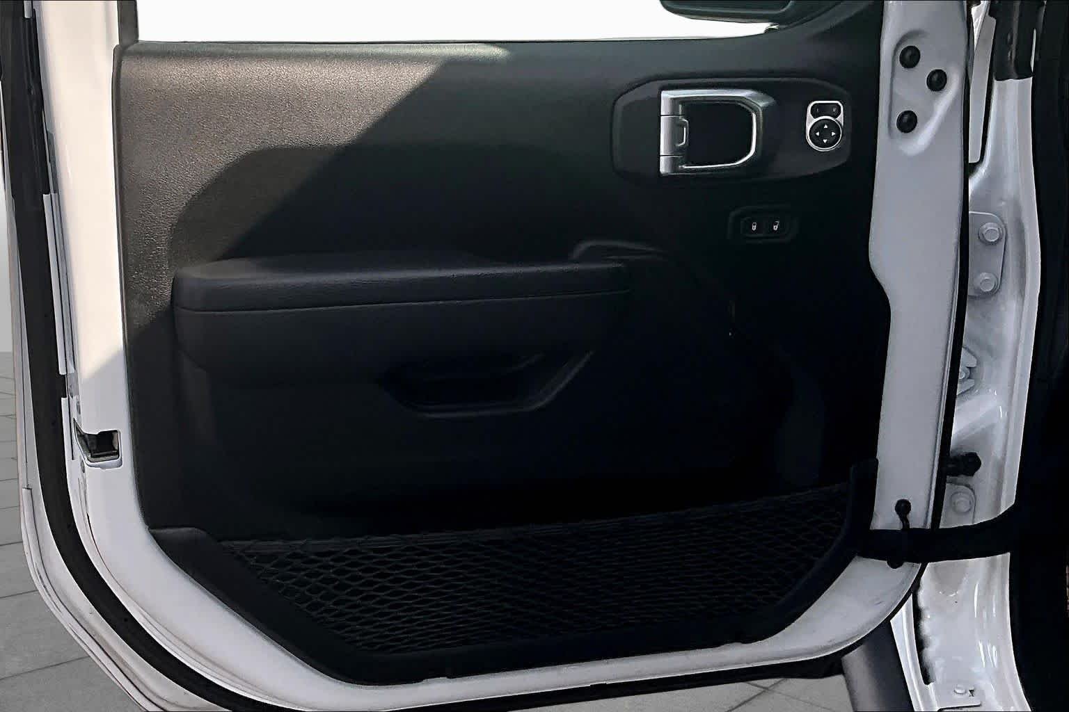 Used 2024 Bright White Clearcoat Jeep Sport S image 20