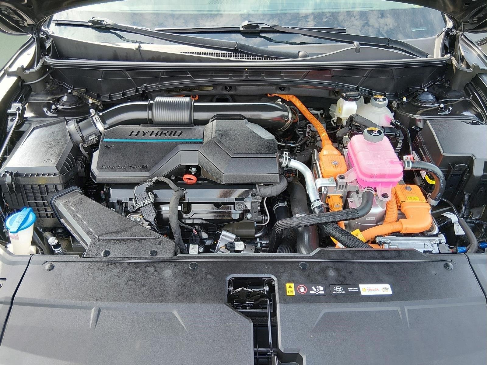 Used 2024 Black Pearl Hyundai Limited image 14
