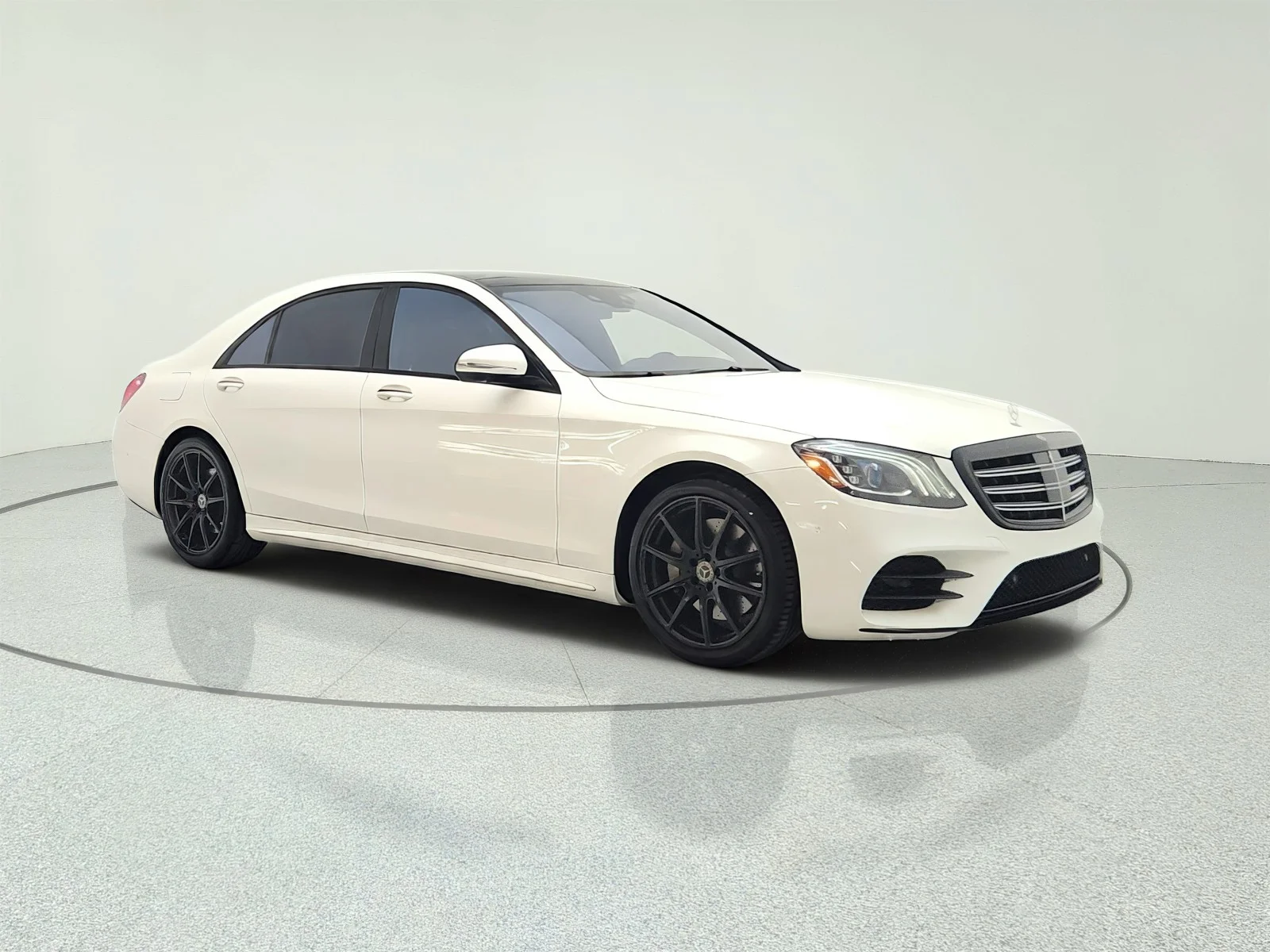 Used 2020 designo Diamond White Mercedes-Benz S 560 Sedan image 3