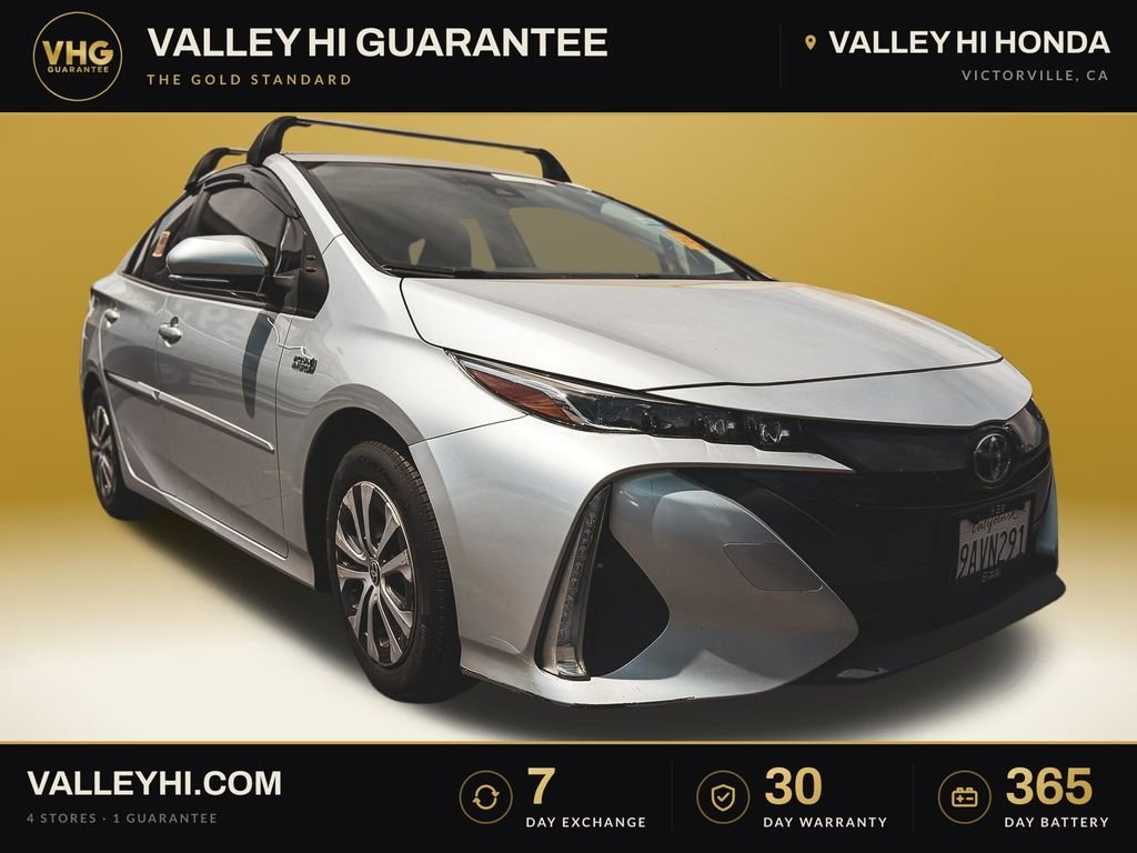 Used 2022 Silver Toyota XLE image 1