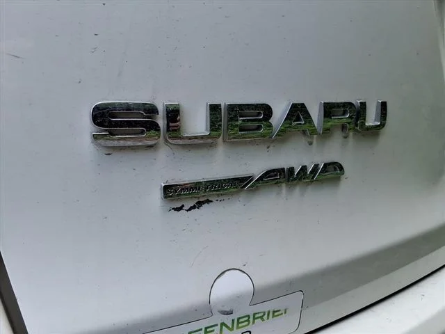 Used 2020 White Subaru Base image 8