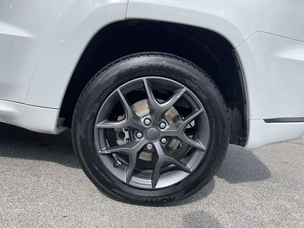 Certified Used 2019 White Jeep Limited X image 10