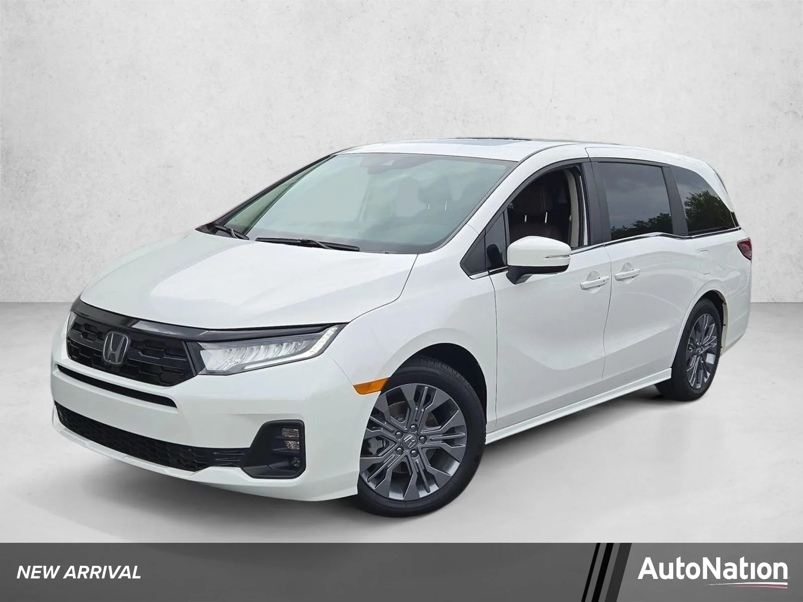 Used 2026 Platinum White Pearl Honda Touring image 1