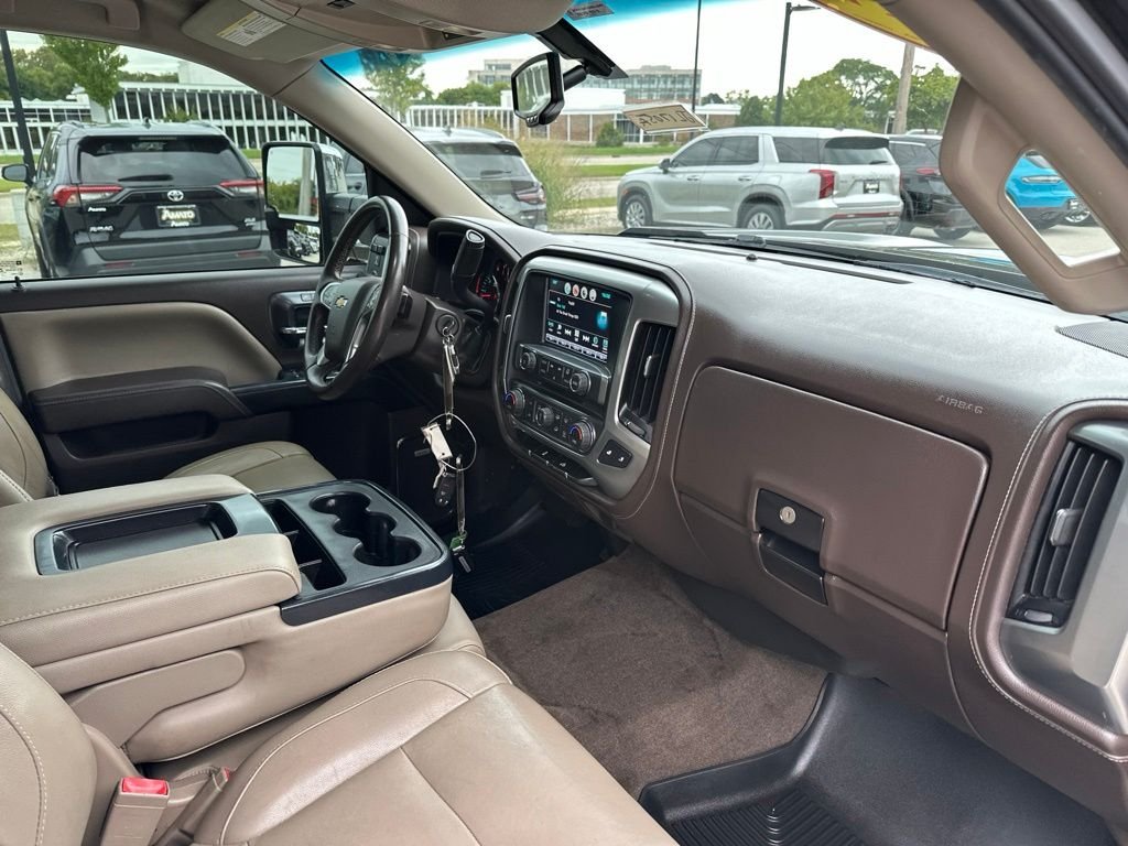 Used 2017 Black Chevrolet LTZ image 14