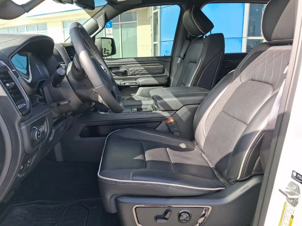 Used 2025 White Ram Limited image 24