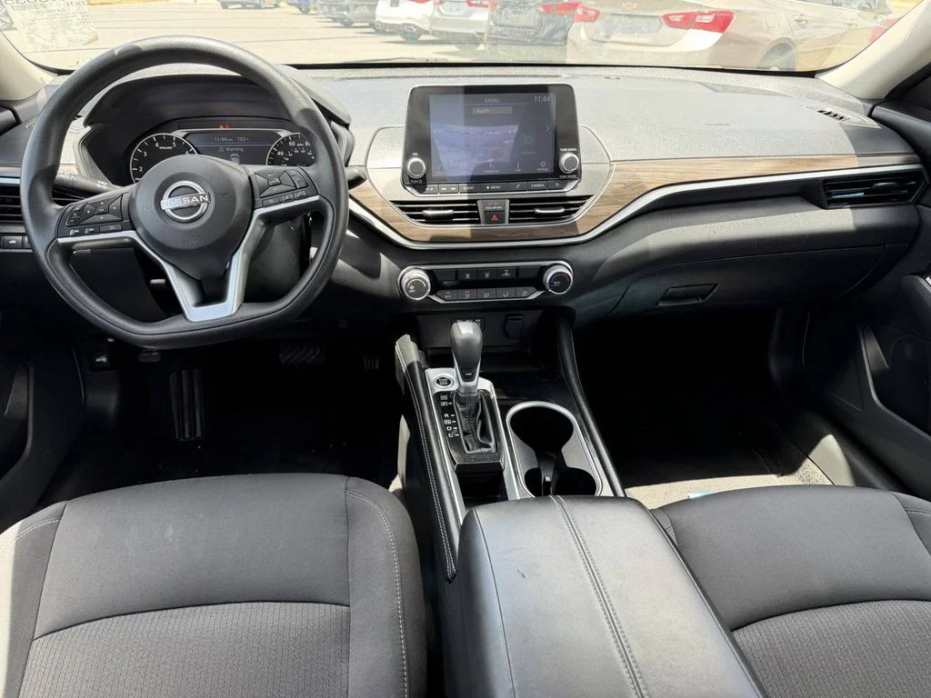 2023 Nissan Altima SV - Photo 10