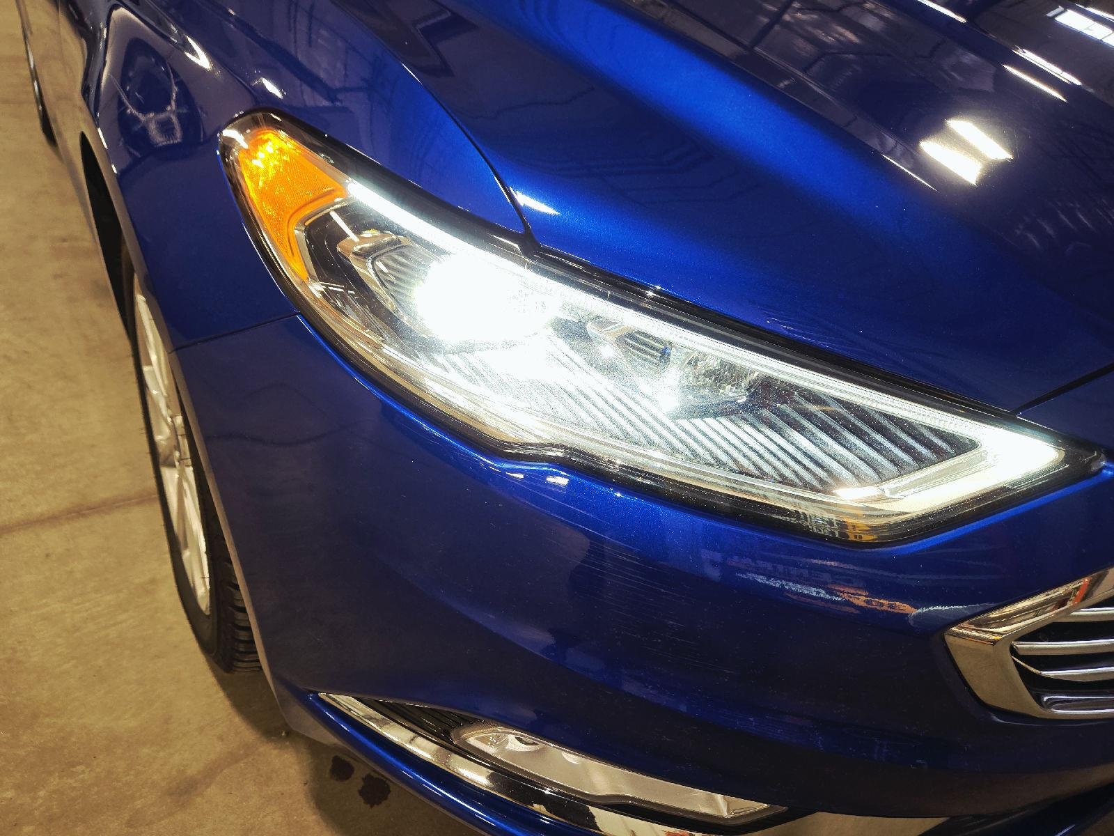 Used 2017 Lightning Blue Ford SE image 38