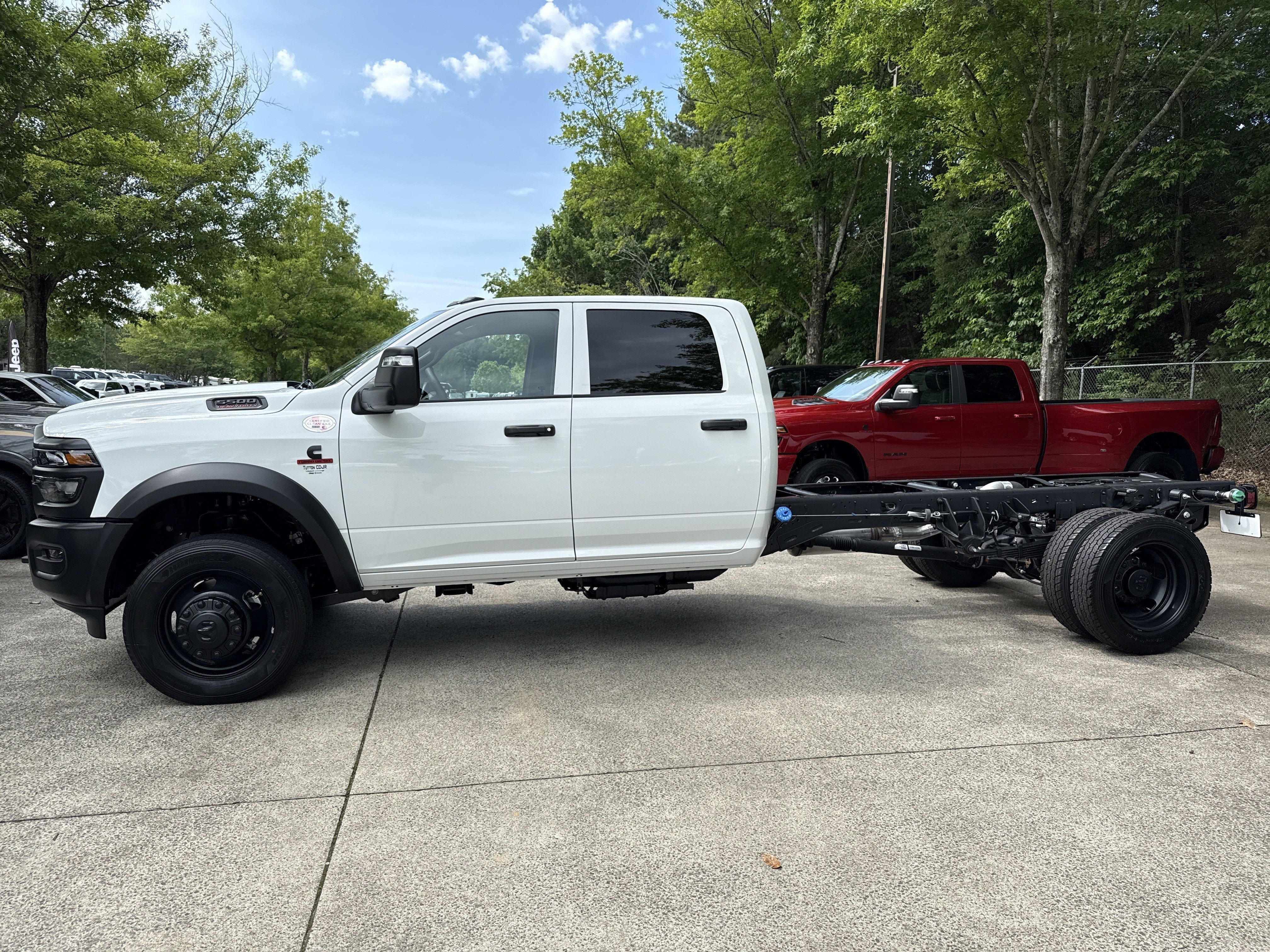 New 2026 Bright White Clearcoat RAM Tradesman image 4