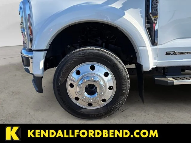 Used 2025 White Ford Lariat image 13
