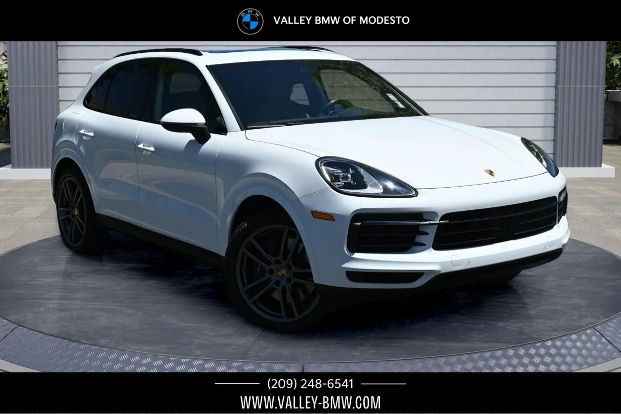 2022 Porsche Cayenne -'s photo