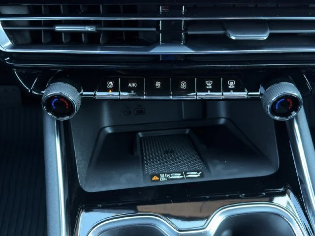 2027 Chevrolet Traverse LT - Photo 16