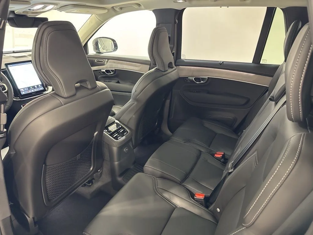New 2026 Onyx Black Metallic Volvo T8 Ultra image 21