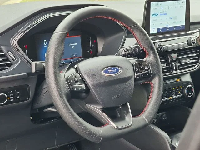 Used 2025 Gray Ford ST-Line image 31