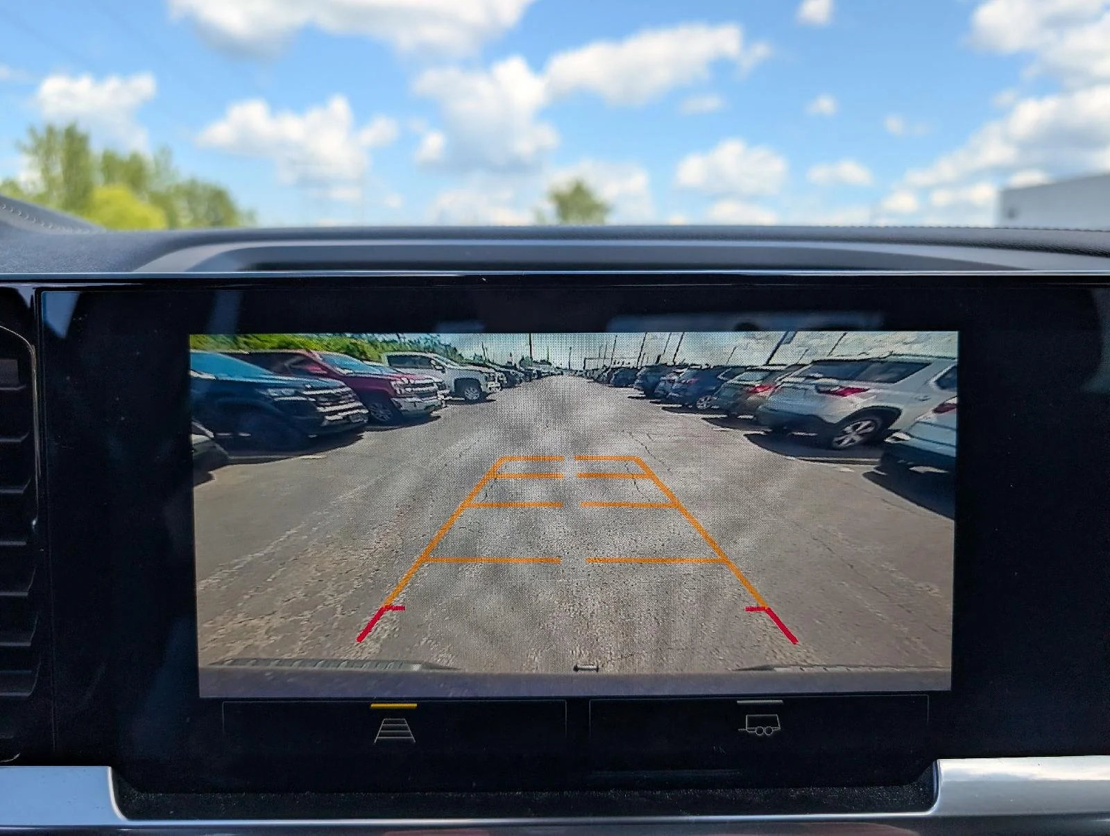 Used 2022 Northsky Blue Metallic Chevrolet LT Trail Boss image 15