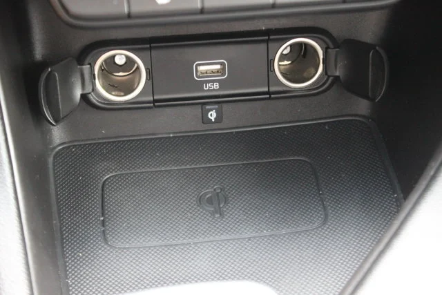 Used 2020 Red Kia S image 9