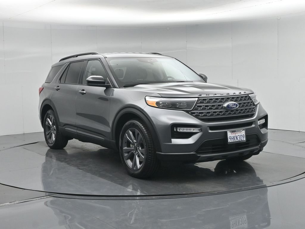 Used 2023 Gray Ford XLT image 59