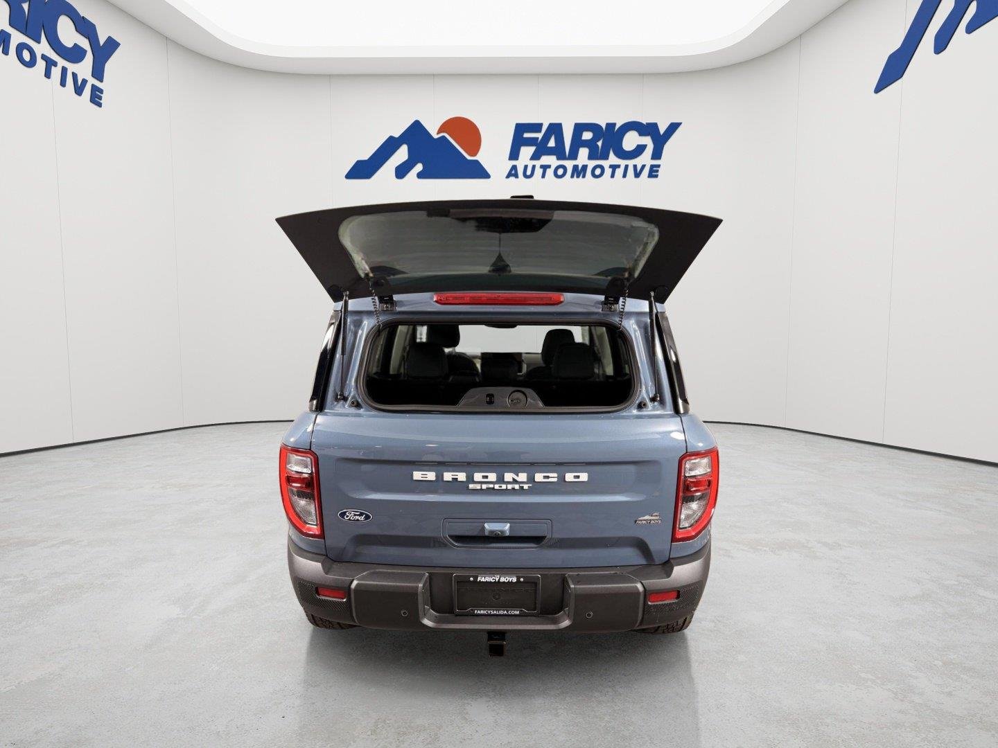Used 2026 Azure Gray Metallic Ford Big Bend image 6