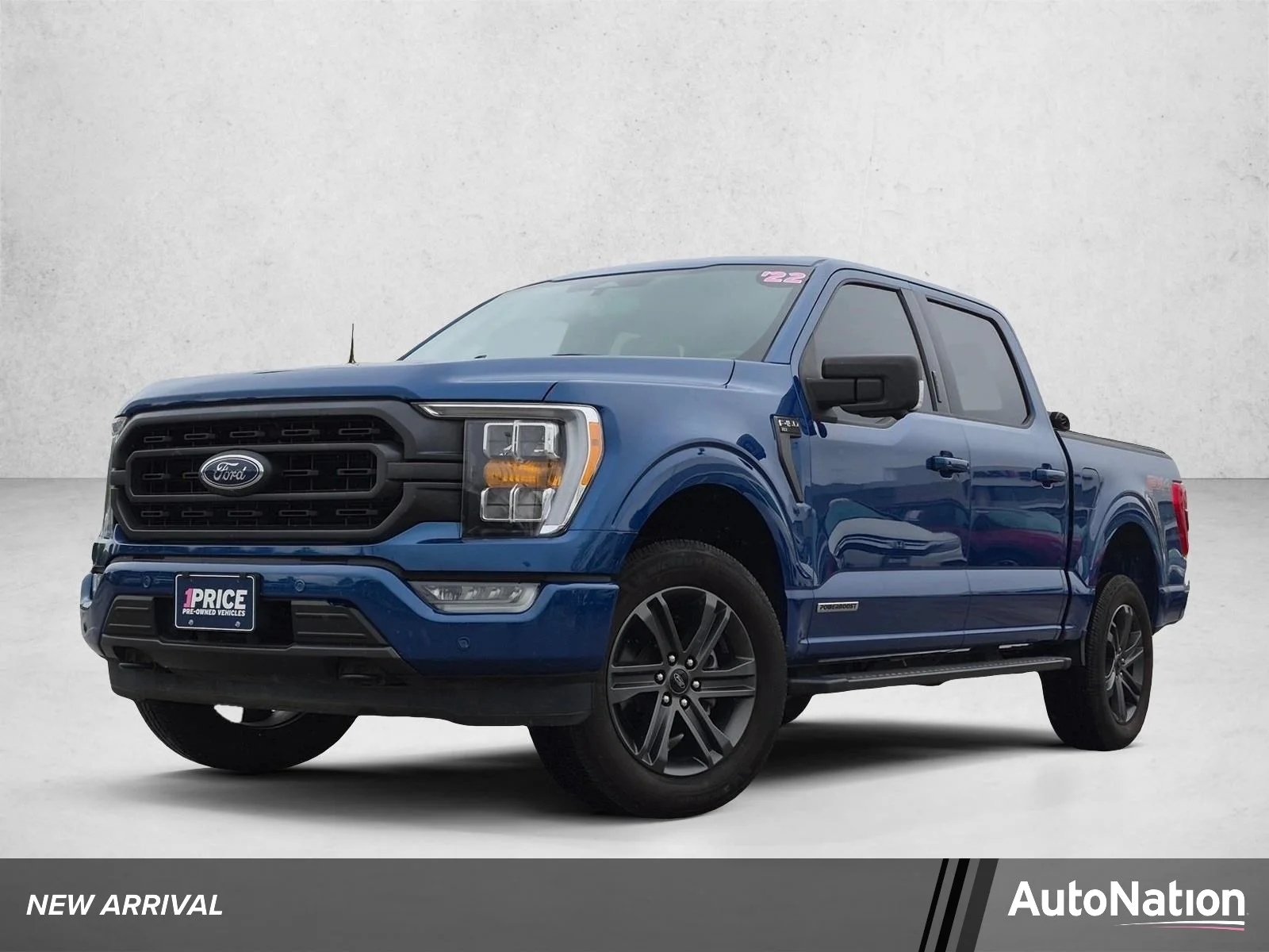 Used 2022 Atlas Blue Metallic Ford XLT image 1