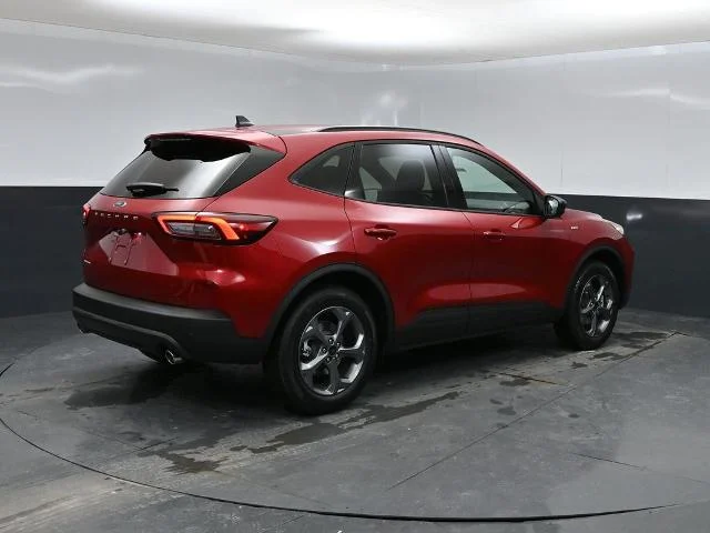 New 2026 Rapid Red Metallic Tinted Clearcoat Ford ST-Line image 2