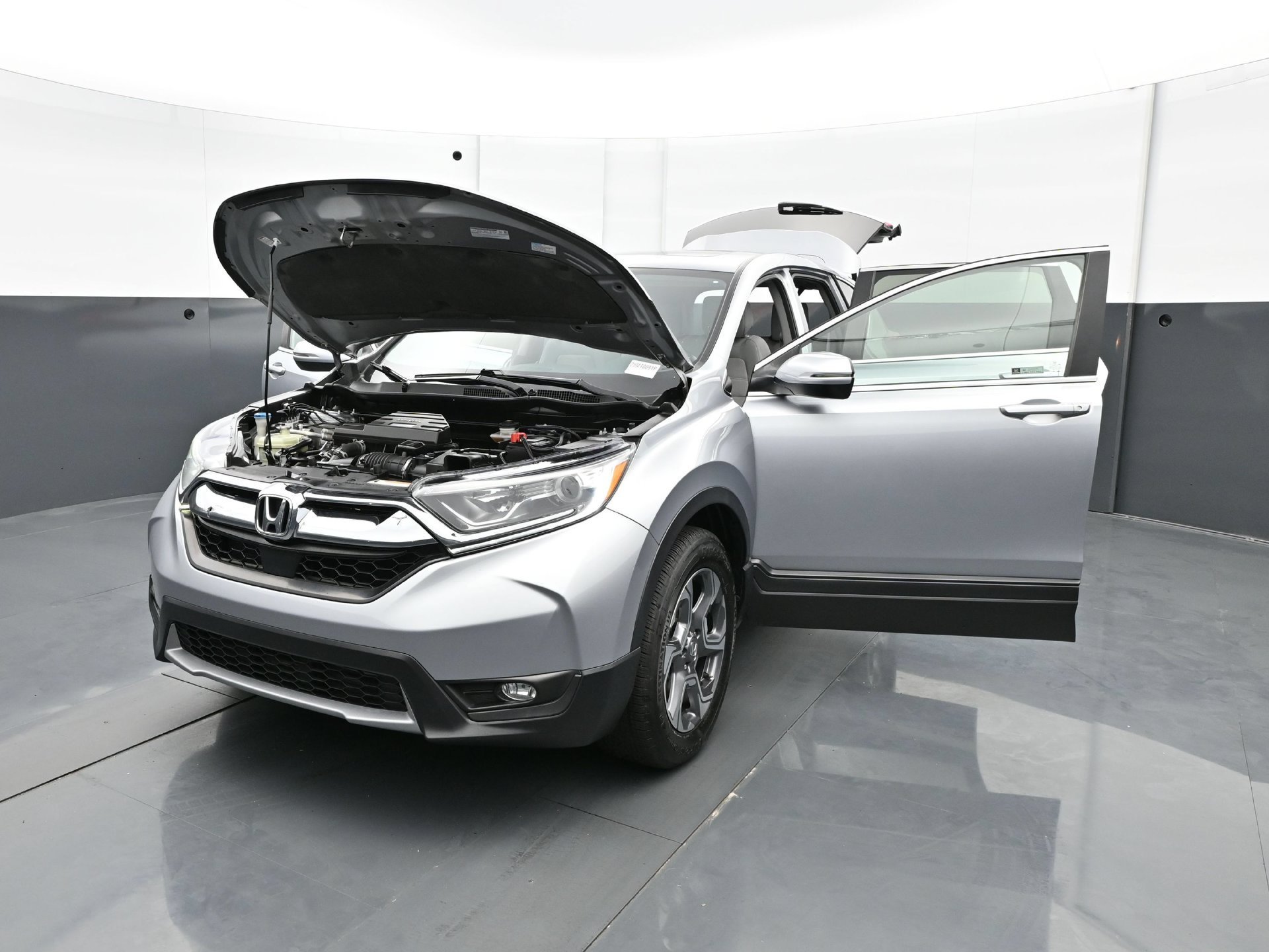 Used 2019 Silver Honda EX-L image 32