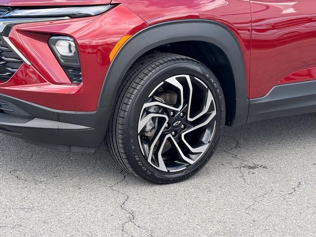 Used 2025 Crimson Metallic Chevrolet RS image 23