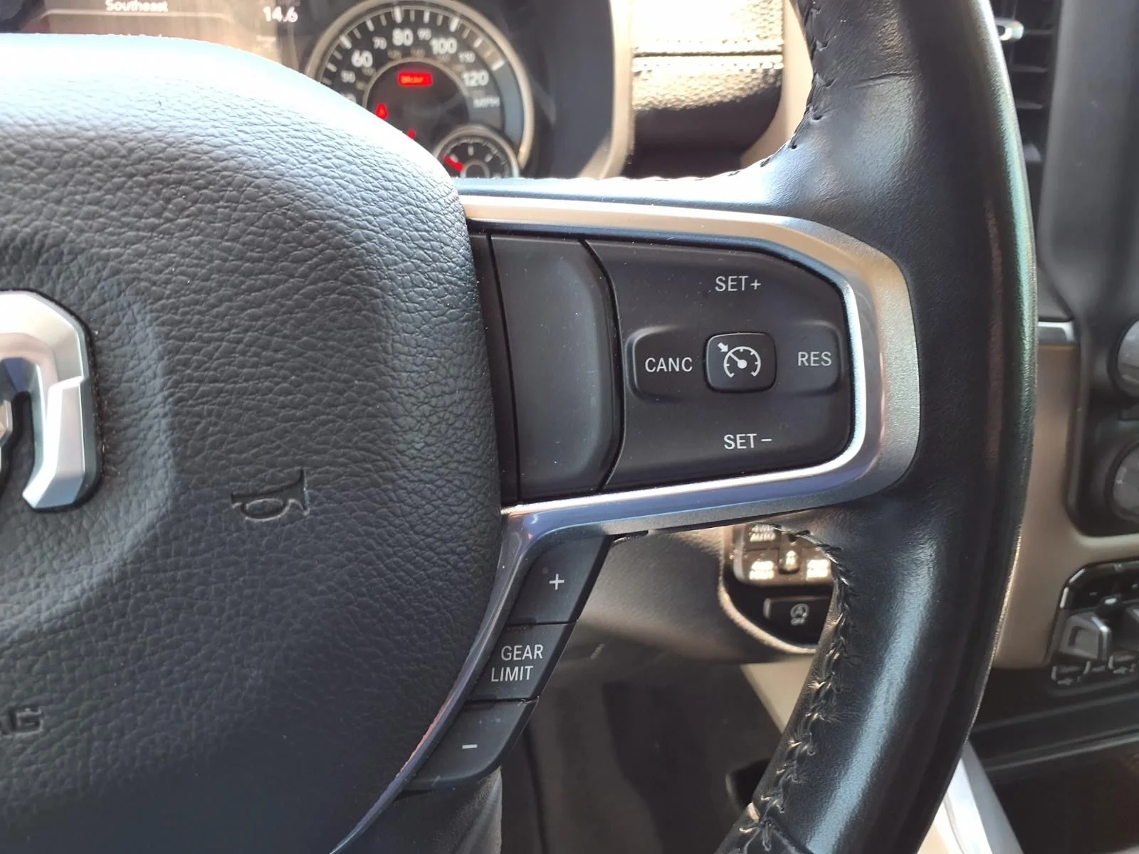 Used 2022 White Ram Laramie image 22