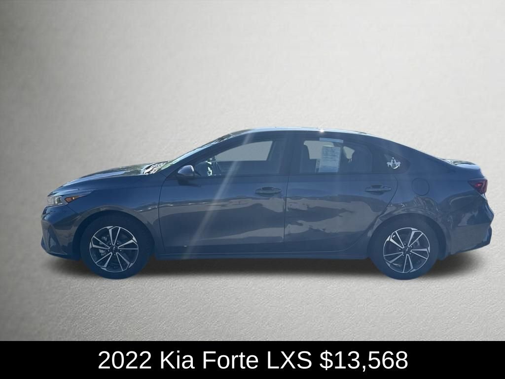 Used 2022 Gray Kia LXS image 6