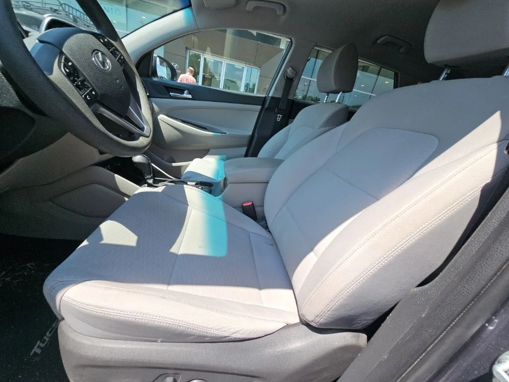 Used 2019 Gray Hyundai Value image 12