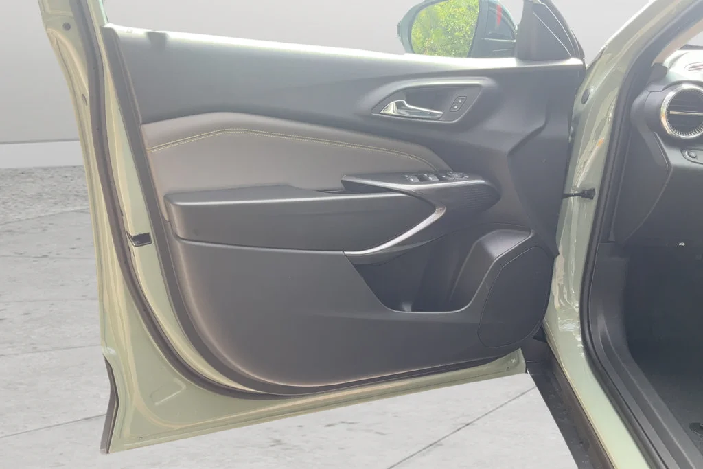 2026 Chevrolet Trax Activ - Photo 9
