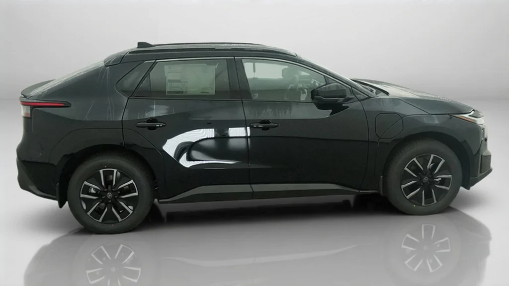 New 2027 Midnight Black Metallic Toyota XLE image 7