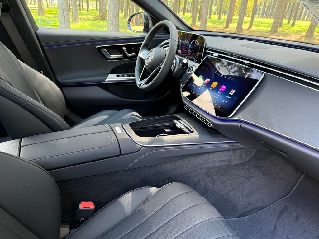 2026 Mercedes-Benz E-Class E350 - Photo 19