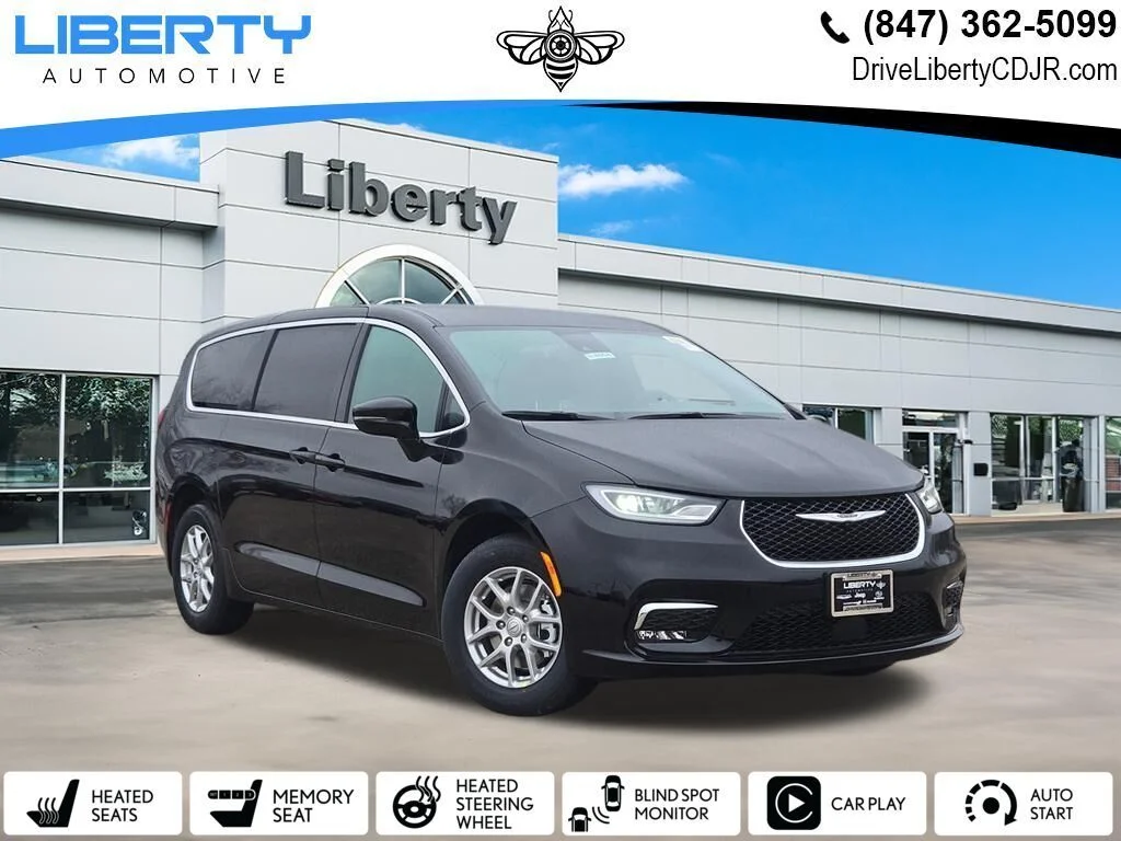 2026 Chrysler Pacifica Select's photo