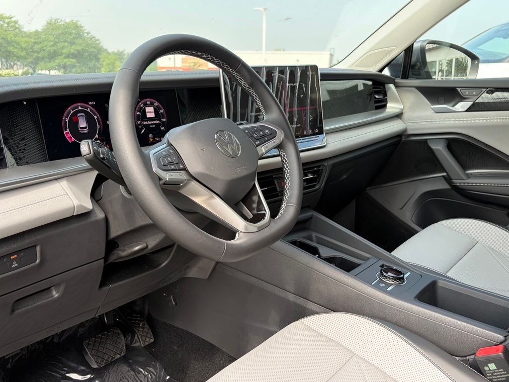 New 2026 Platinum Gray Metallic Volkswagen 2.0T SE image 10