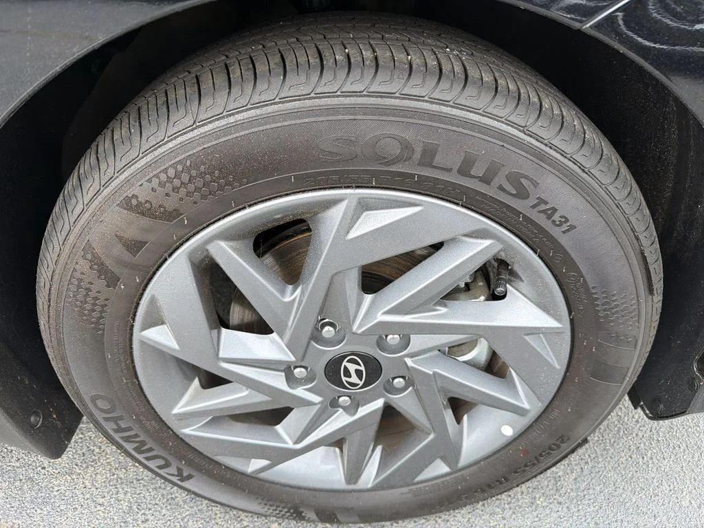 Used 2026 Black Hyundai Blue image 12