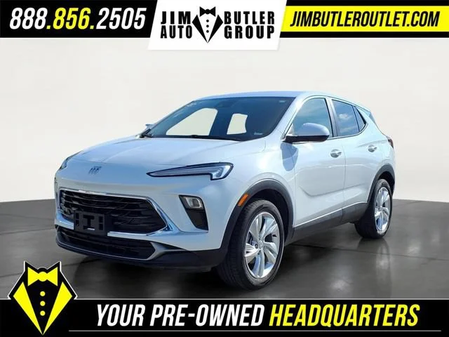 Used 2025 Summit White Buick Preferred image 1