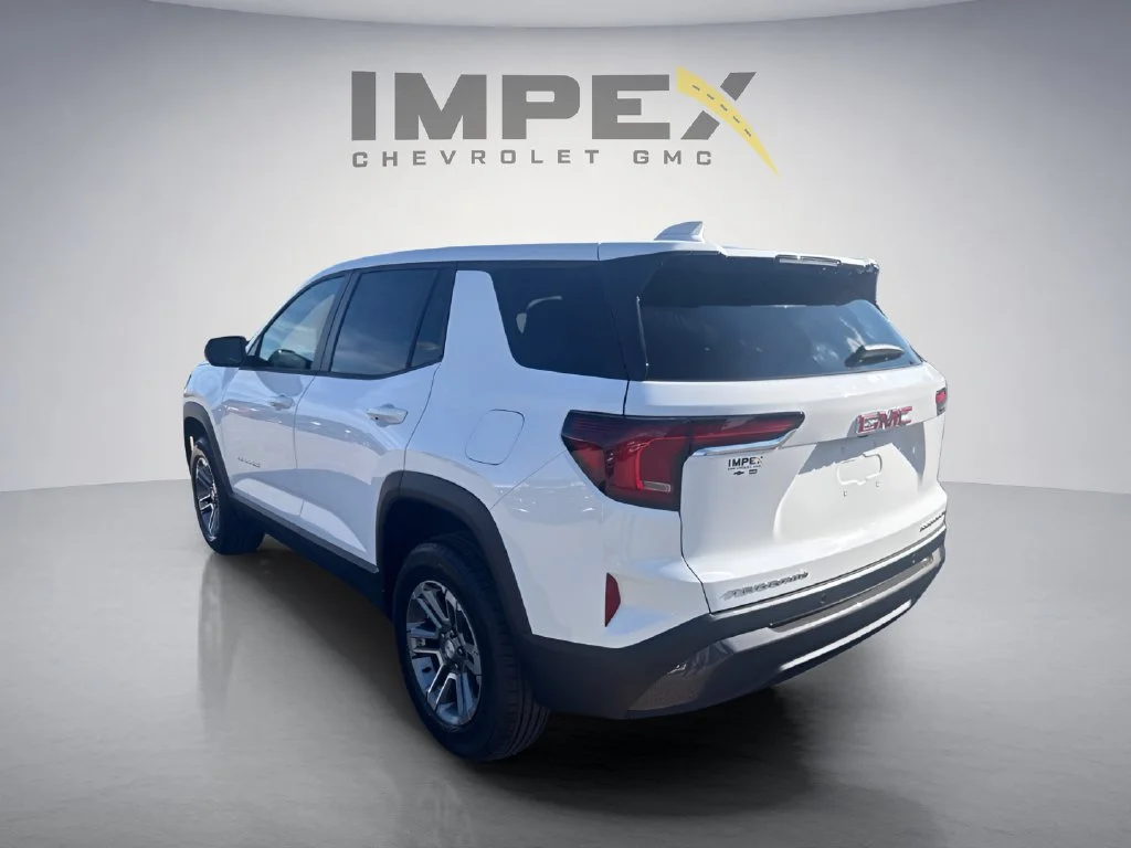 New 2027 Summit White GMC Elevation image 3