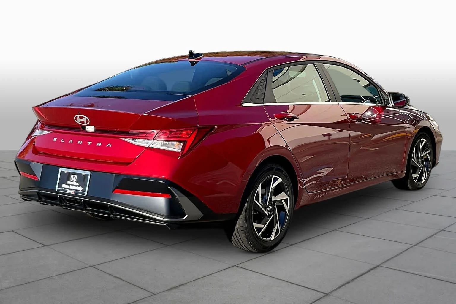 Used 2025 Ultimate Red Hyundai SEL Convenience image 13