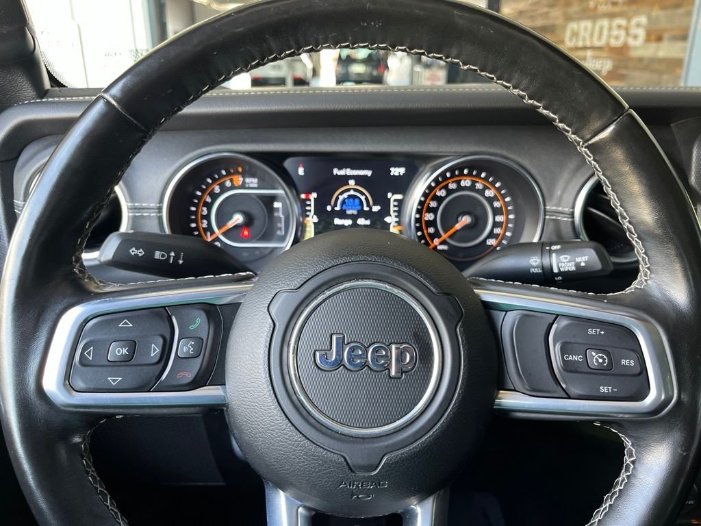 Used 2021 Green Clearcoat Jeep Overland image 34