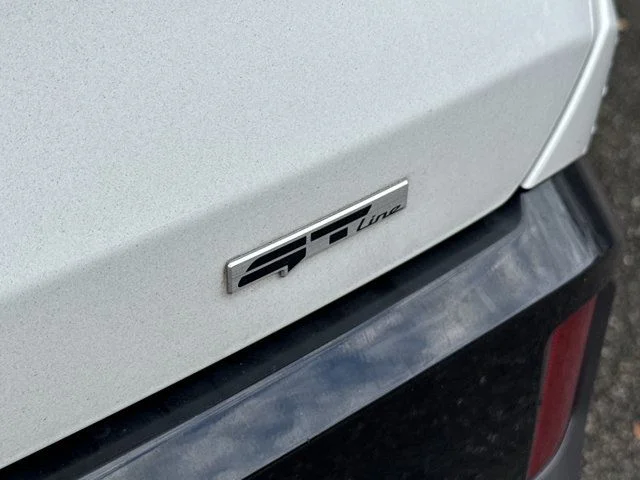 Used 2024 White Kia GT-Line image 12