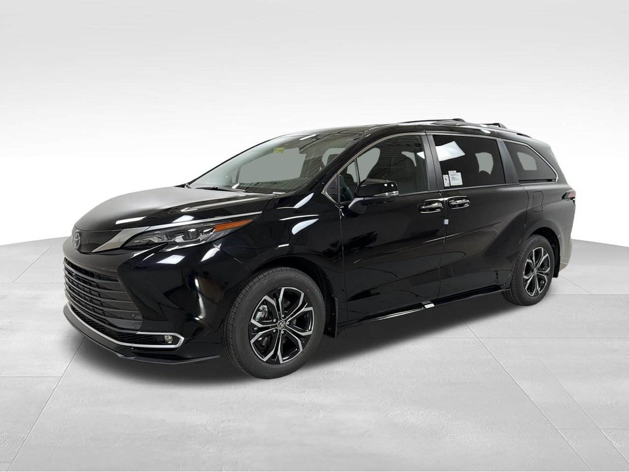 2026 Toyota Sienna Platinum 7-Passenger Hybrid AWD's photo
