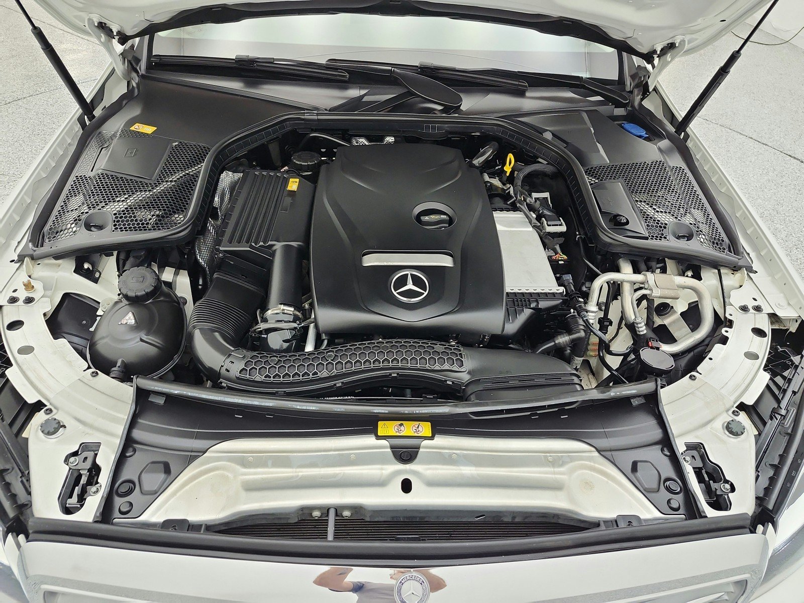 Used 2016 Polar White Mercedes-Benz C 300 Luxury image 16