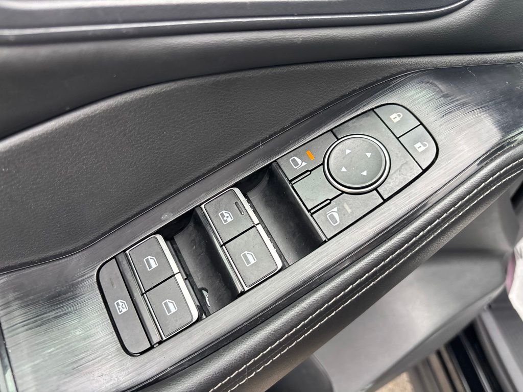 Used 2023 Black Nissan SL image 18