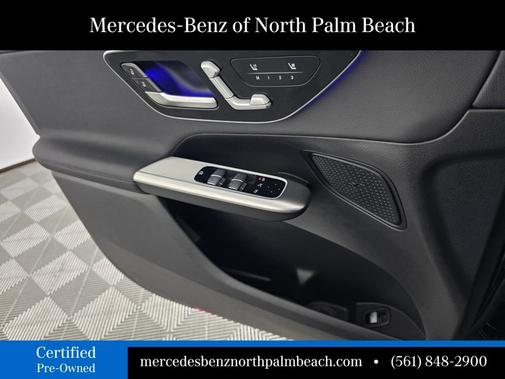 Certified Used 2026 Black Mercedes-Benz GLC 300 image 24