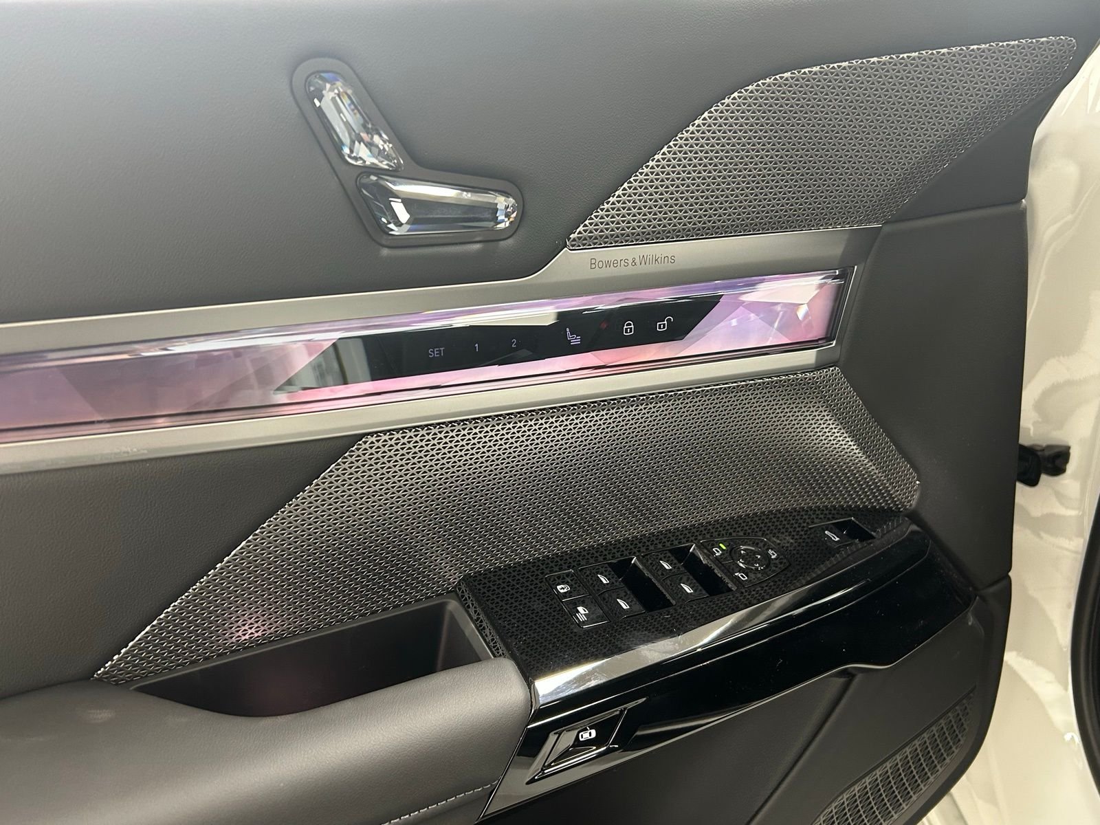 2025 BMW 7 Series 760i - Photo 24