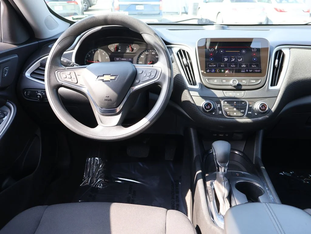 Used 2024 White Chevrolet LT image 18
