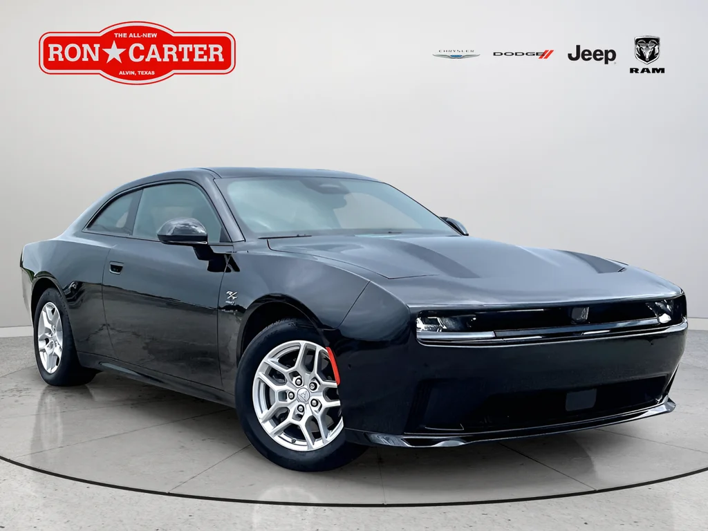 New 2025 Diamond Black Crystal Pearlcoat Dodge R/T image 1